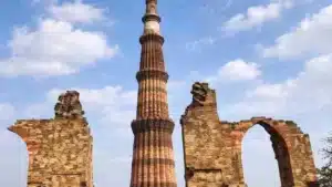 कुतुब मीनार, प्रारंभिक सल्तनत कालीन स्थापत्य का प्रतीक